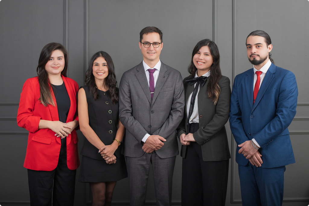 Equipo de abogados en Asunción de Aussersteiner & Asociados